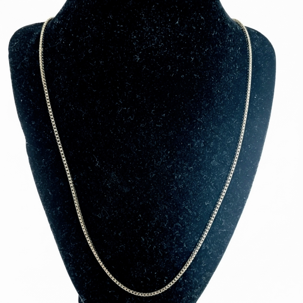 Elegant Stainless Steel Silver Tone Chain Necklace